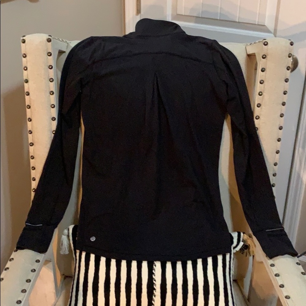 Lululemon Pullover Exercise Pullover Black Size 6 - image 2